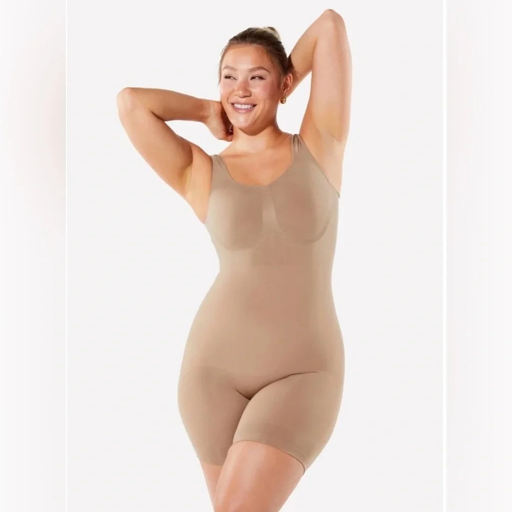 YITTY Womens 5X Nude Nearly Naked Shaping Mid-Thigh Shapewear Bodysuit NWT
